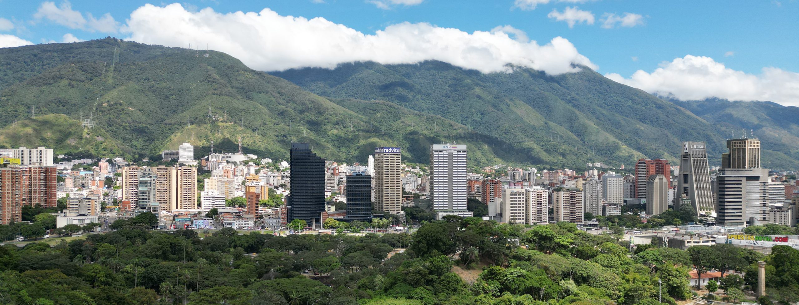 Caracas con el Ávila de fondo